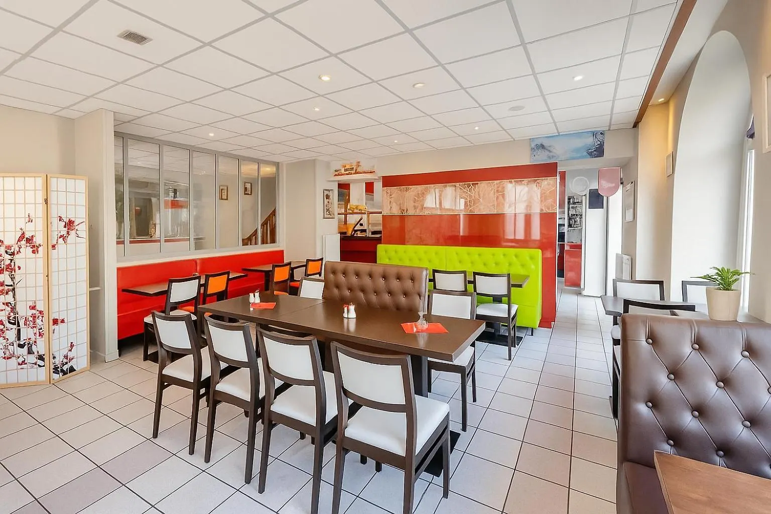 ** Hotel Hôtel de Genève , Faverges-Seythenex 74210, Haute Savoie Francia